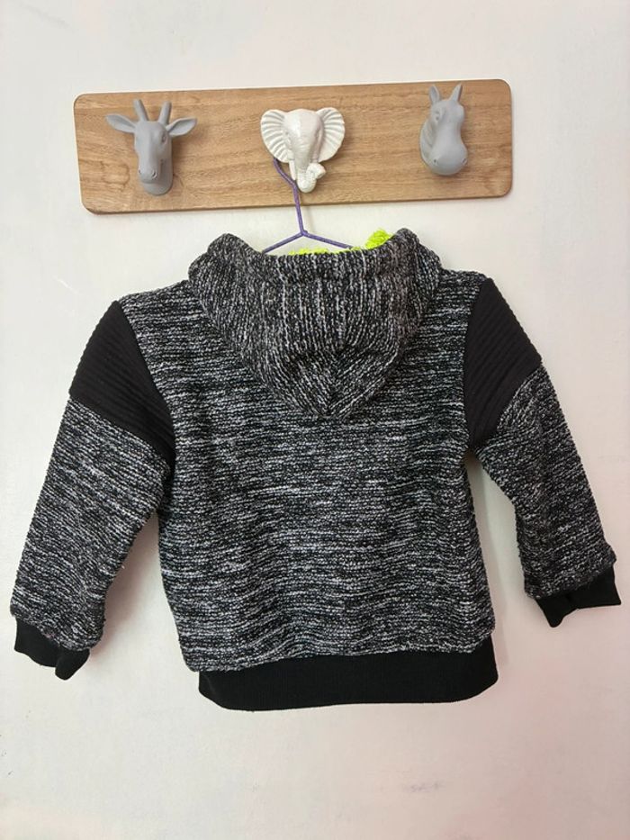Lot 2 vestes à capuches chaudes,18/24 mois. - photo numéro 10