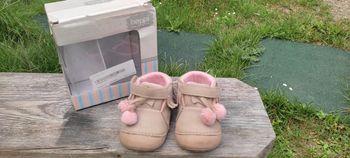 Chaussures taille 18