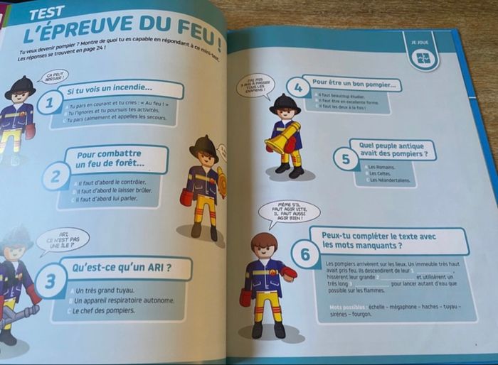 Livre et playmobil pompier - photo numéro 6