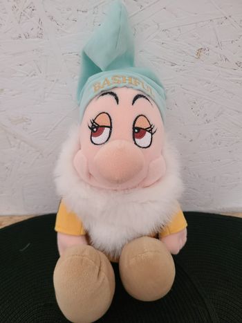 The Disney Store Peluche naine timide Blanche-Neige et les Sept Nains de 30,5 cm env. microbilles  8