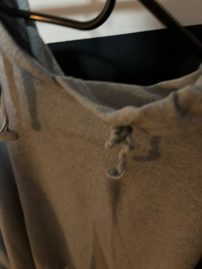 Pull gris - photo numéro 2