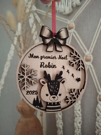 Boule de Noël personnalisée en bois