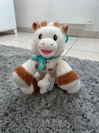 Peluche musicale Sophie la Girafe 20 cm