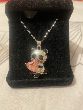Collier pendentif ours cœur rose neuf