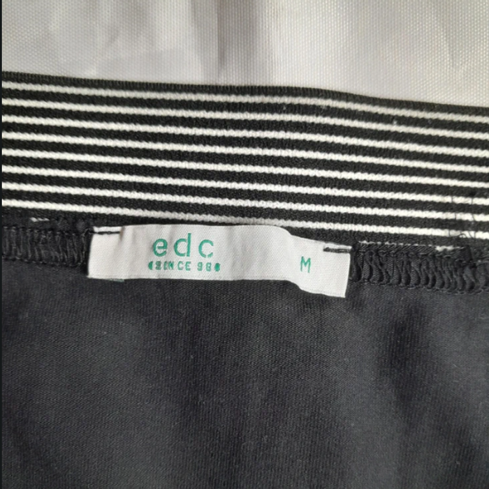 Jupe longue noire avec une fente EDC taille M - photo numéro 5