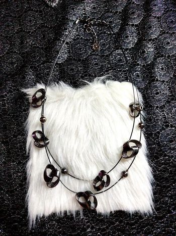 Magnifique collier noir double rang ikita