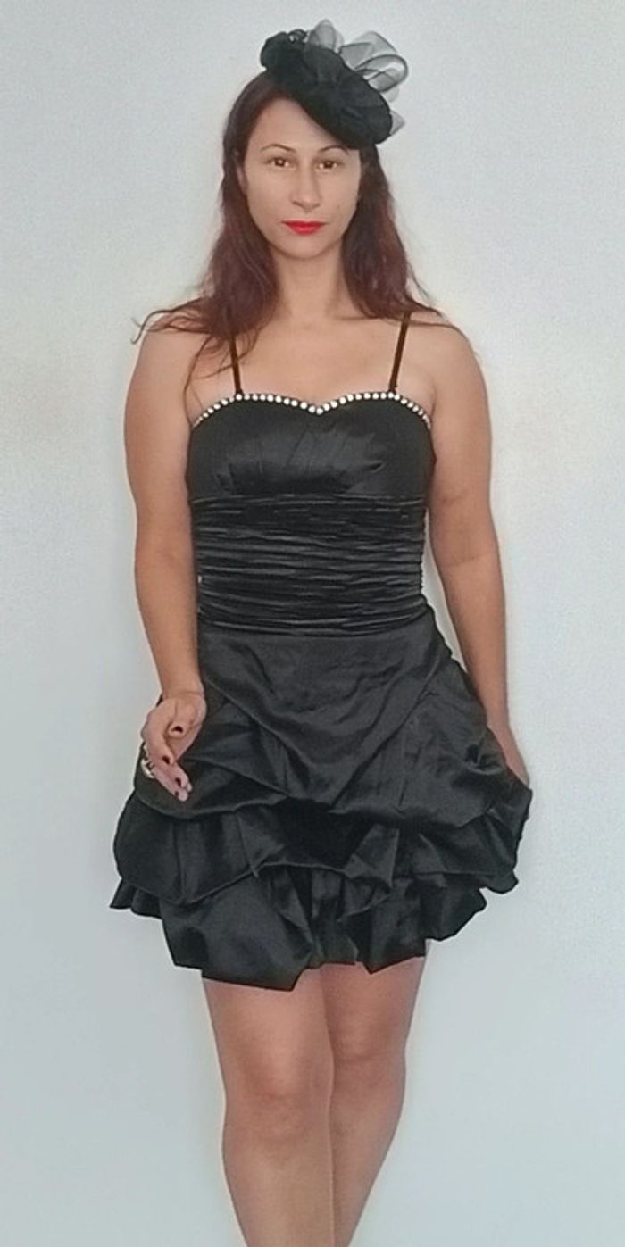 Robe cocktail noir froufrou satin taille 38 - photo numéro 3