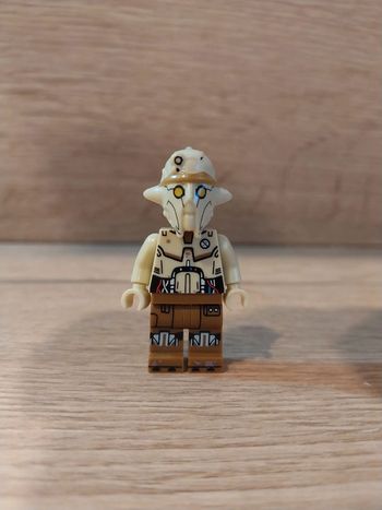 Figurine type lego Droide Professor Huyang star wars