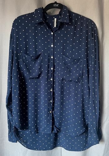 Chemise stradivarius bleu foncé à pois blanc taille L excellent état