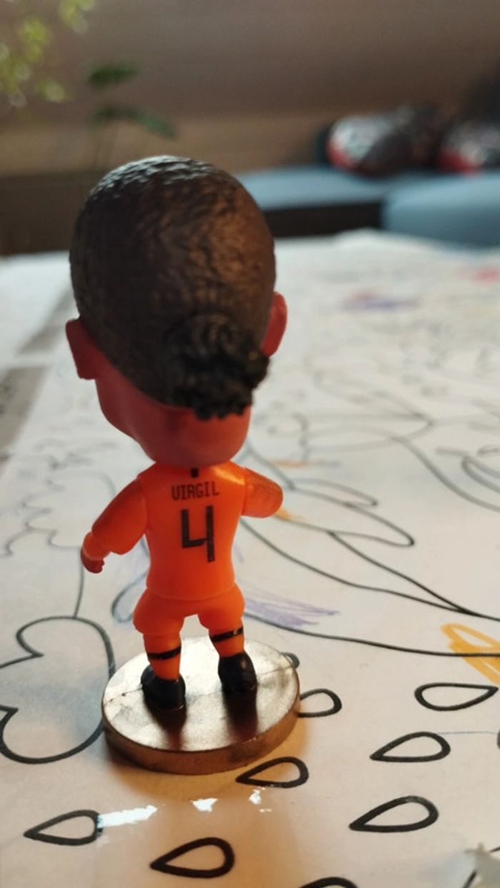 Petite figurine football neuve Virgil van dijk - photo numéro 2
