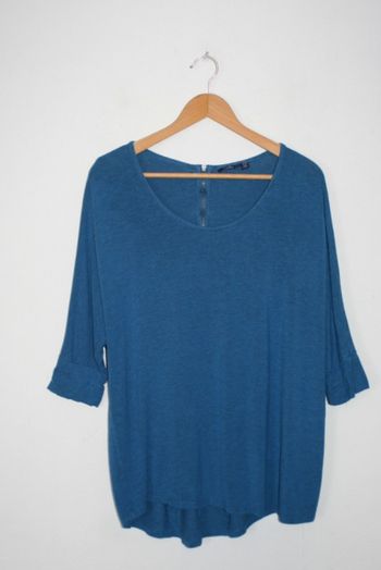 Haut bleu manches 3/4 Kiabi taille 46/48