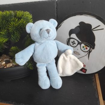 Doudou ours bleu mouchoir blanc Jacadi Paris  Gris #geektradedoudou