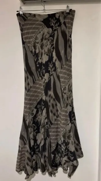 Robe bustier longue à motifs – Taille 40