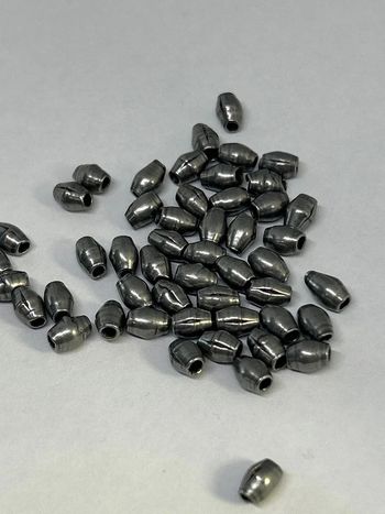 C423. Lot de 50 perles en alu des années 50