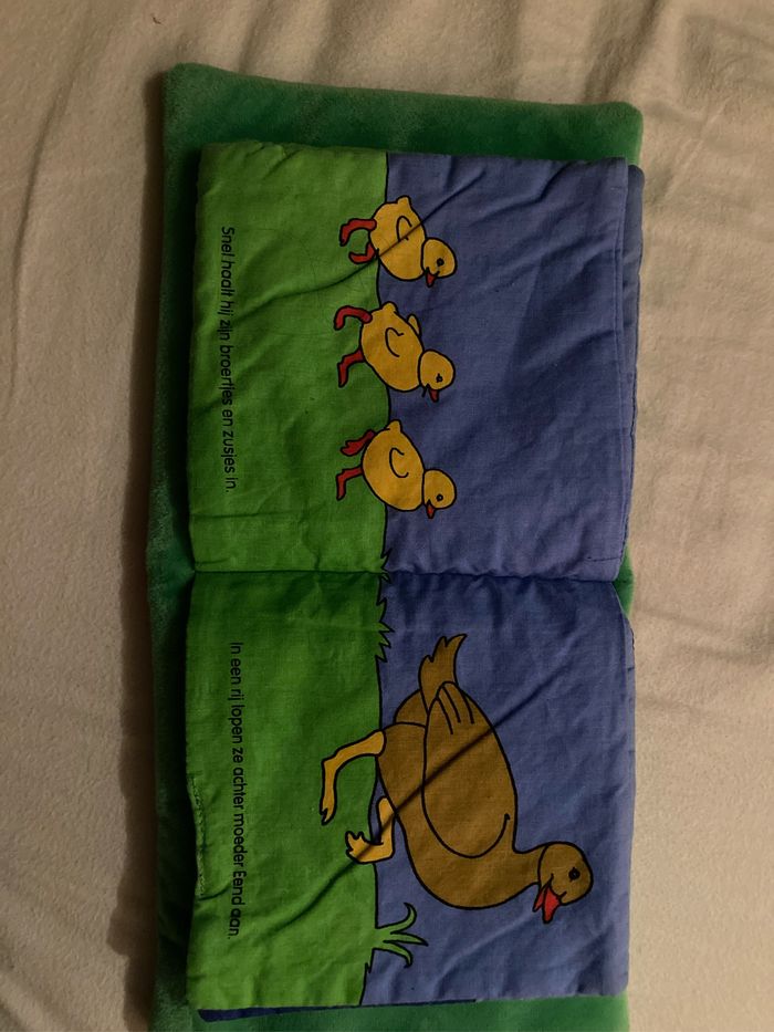 Livre tout doux en néerlandais - photo numéro 2