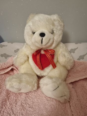 Peluche ours cœur
