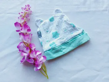 Bonnet mixte 62 / 68 : 3 / 6 mois