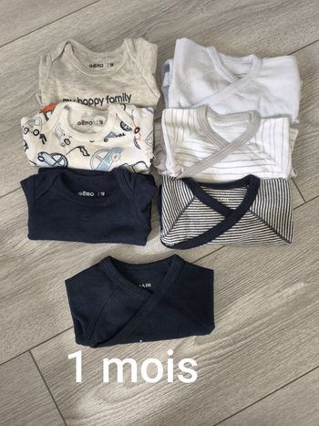 Lot 7 bodies manches longues