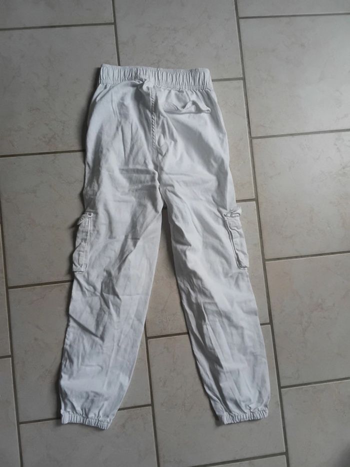 Pantalon cargo Bershka Taille xs - photo numéro 3