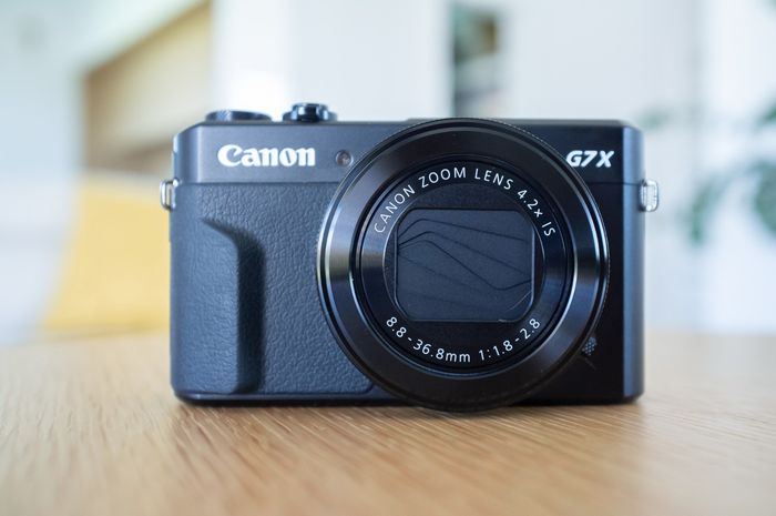 Canon-PowerShot-G7-X-Mark-II