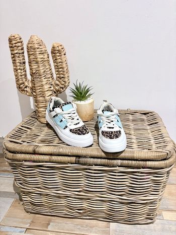 Baskets snakers pointure 37