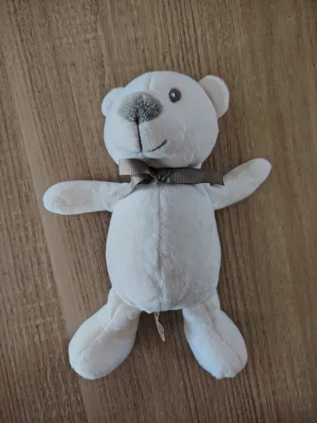 Petit nounours blanc