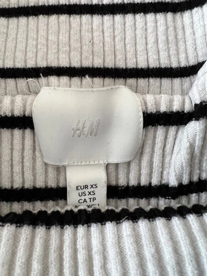 Pull dos nu H&M - photo numéro 2