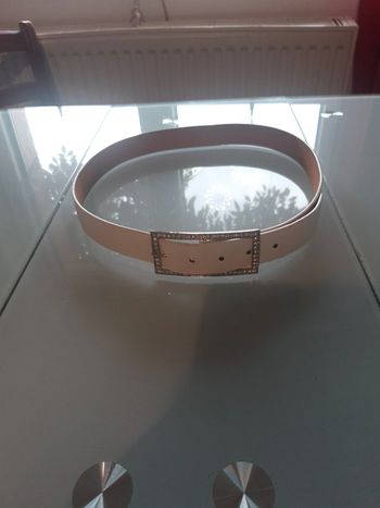 Ceinture blanche à strass