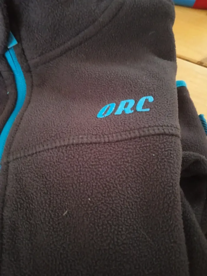 Lot de 3 hauts enfants 8 ans - photo numéro 5