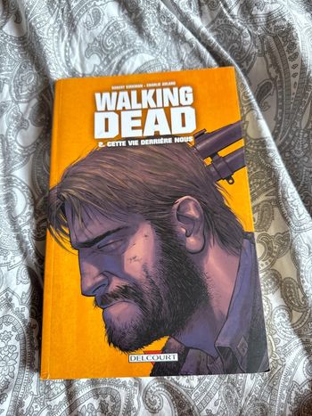 Bd the walking dead tome 2