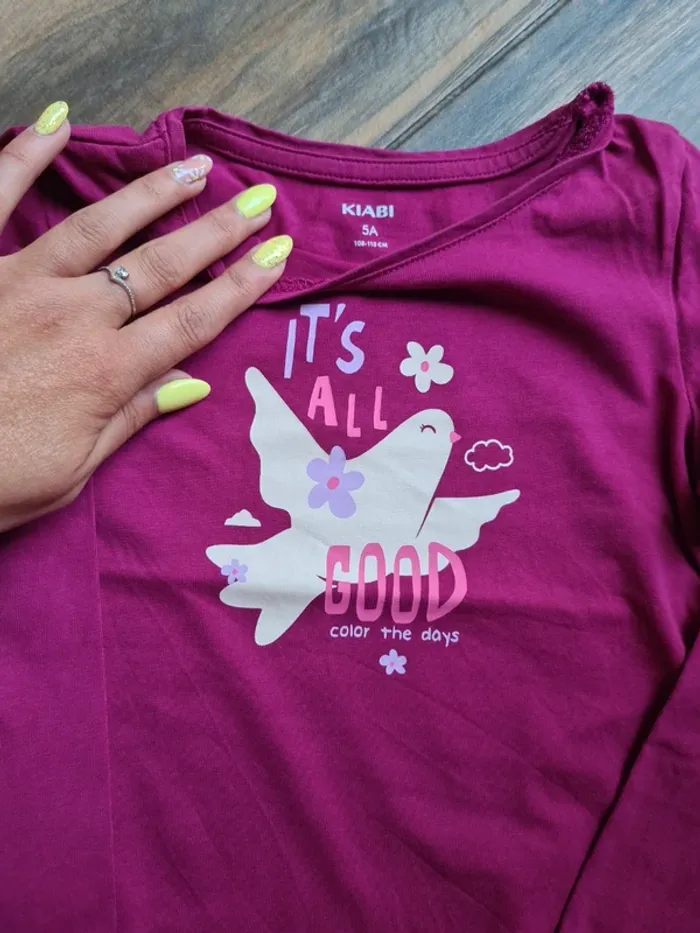 Lot 4 tee-shirts 5 ans kiabi - photo numéro 2