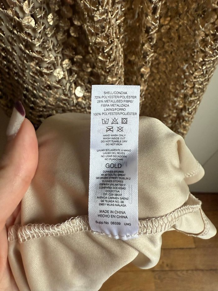 Robe dorée pour les Fêtes de fin d’année - photo numéro 6