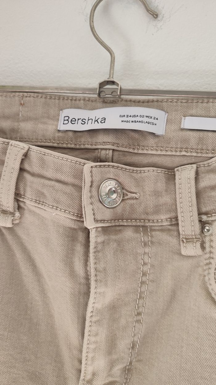 Jean  évasé crème  Bershka T34 - photo numéro 5