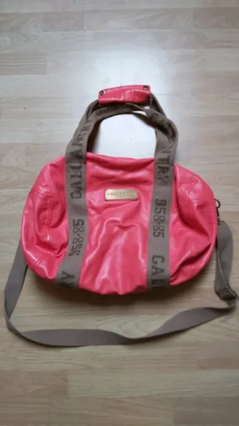 Sac gallantry