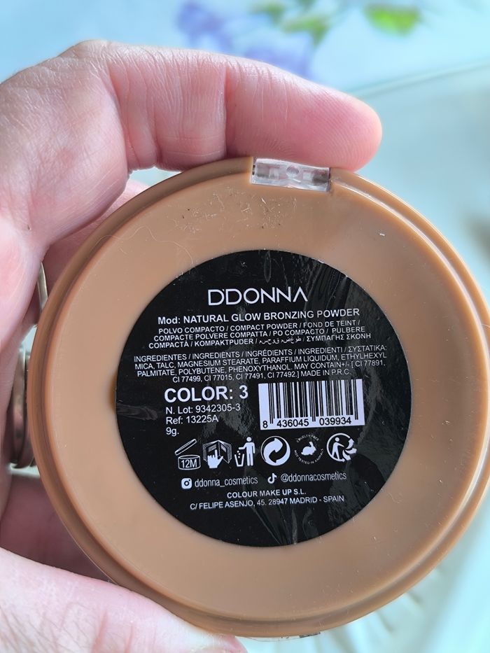 Glow natural bronzing powder 03 DDonna - photo numéro 2