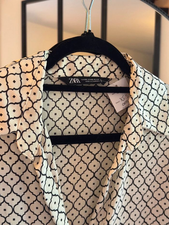 Chemise Zara fluide à motifs géométriques T.XS/S oversize - photo numéro 2