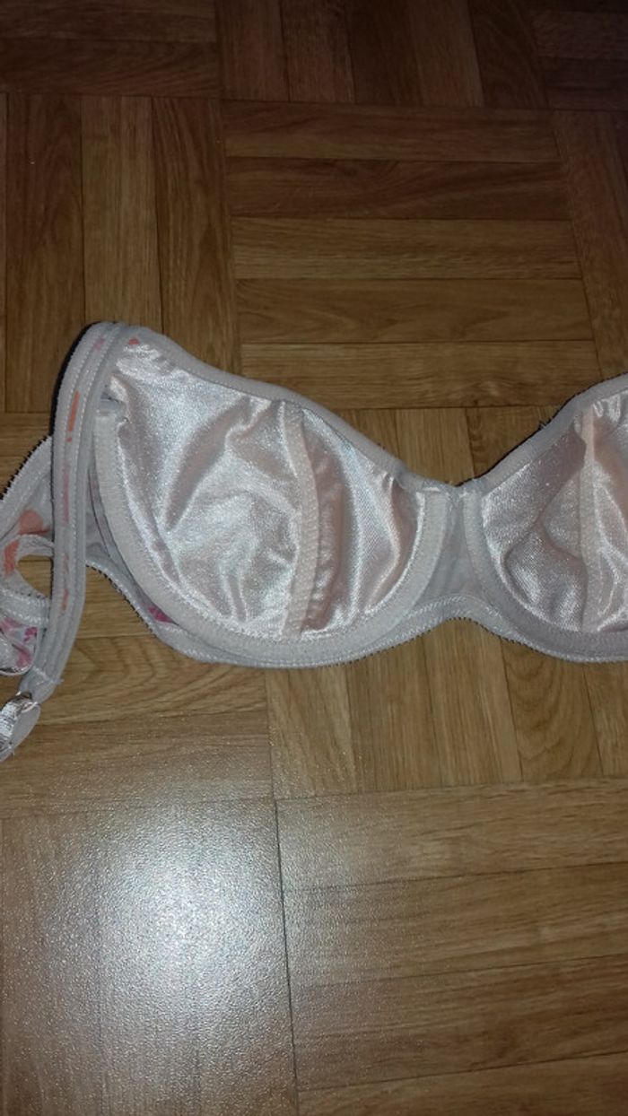 Soutien gorge - photo numéro 2