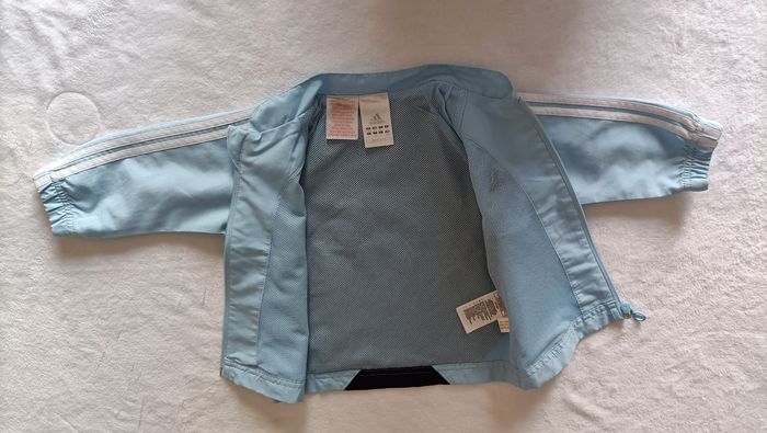 Veste adidas 18 mois TB état - photo numéro 3