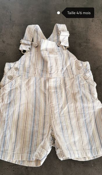 Salopette short taille 4/6 mois