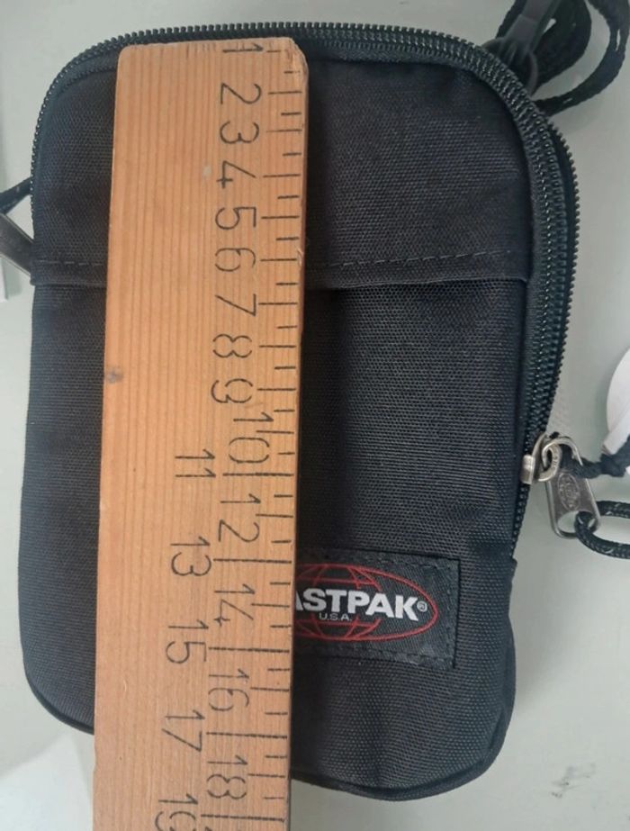 Eastpak sacoche bandoulière neuve - photo numéro 11