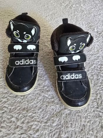 Baskets 🍒Adidas🍒pointure 22