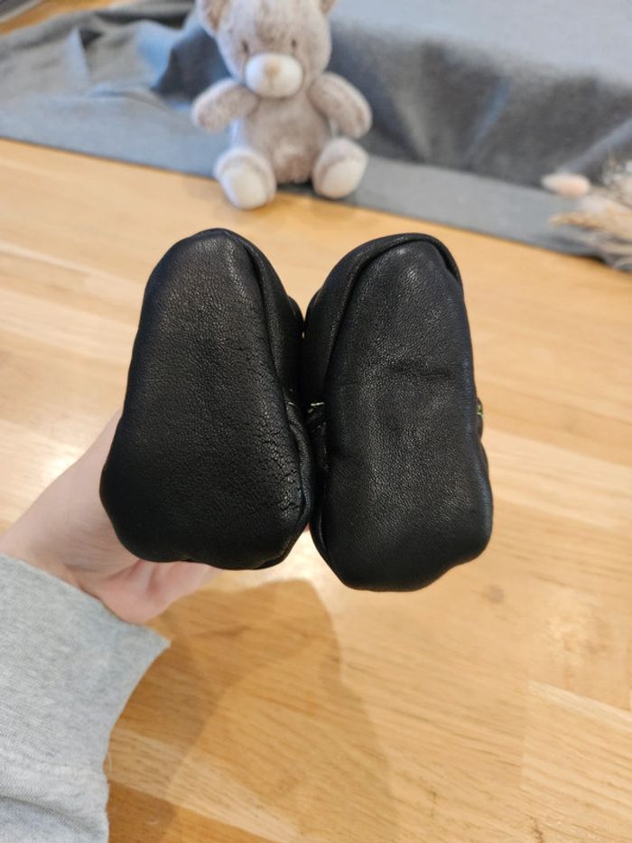 Petits chaussons souples - photo numéro 2