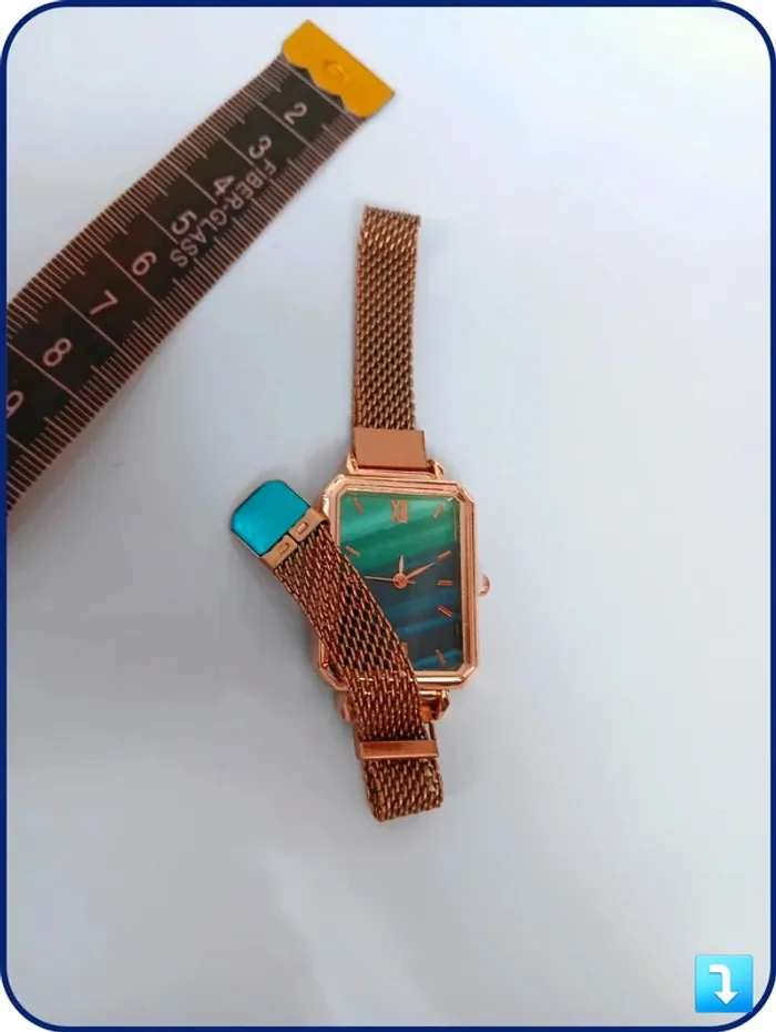 Montre rectangle cadran marbré vert & bracelet maille dorée style vintage chic - photo numéro 6
