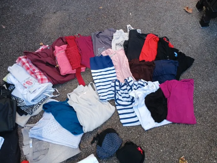 Gros lot de vêtements taille 34 36 - photo numéro 4