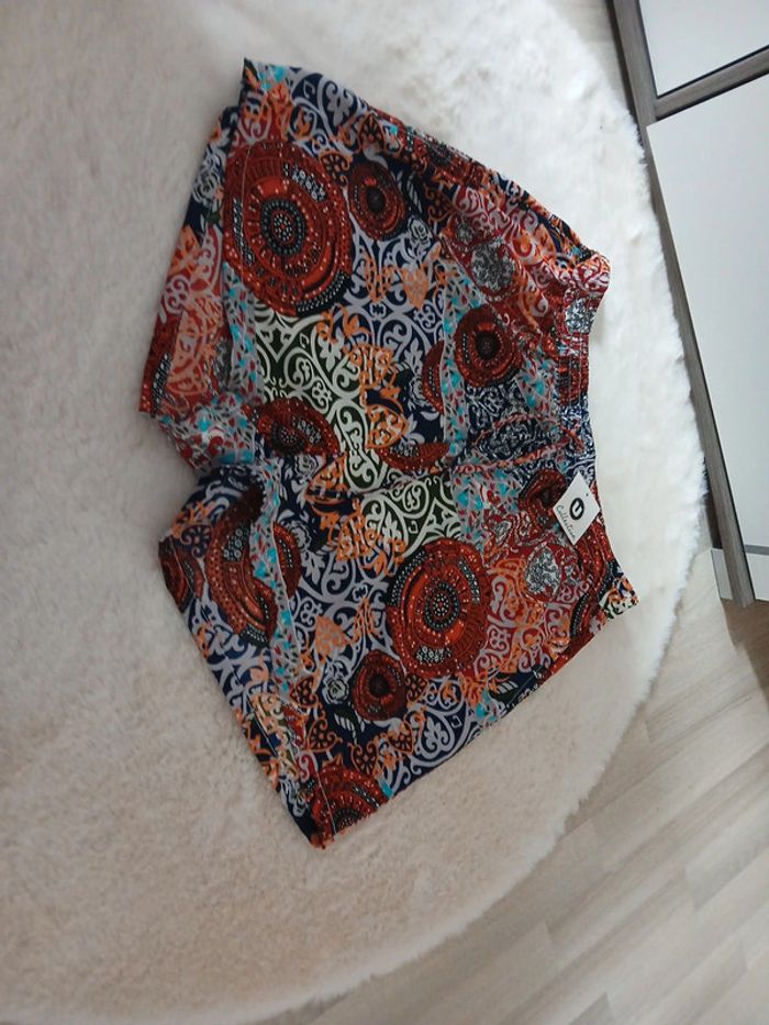 short léger femme taille 38 - photo numéro 2