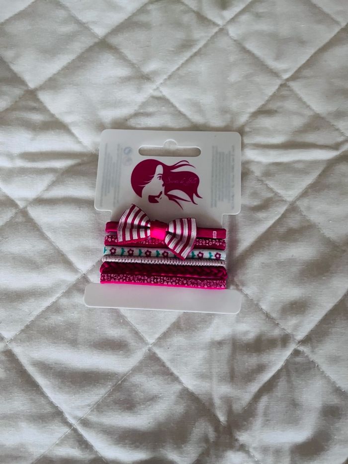Lot de barrettes et élastiques neufs - photo numéro 3