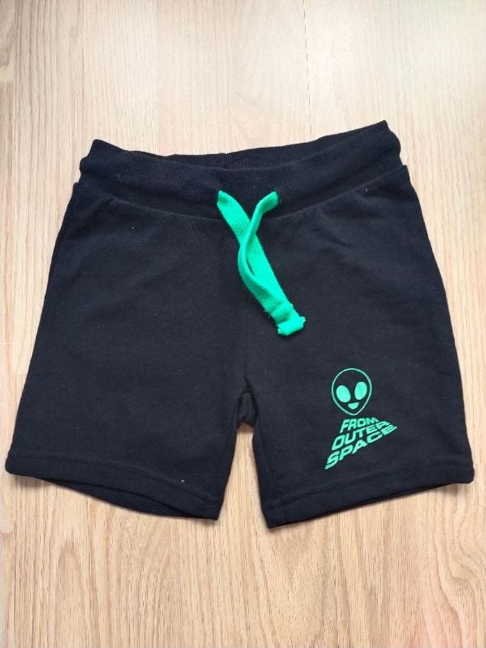 Short noir-vert Lupilu