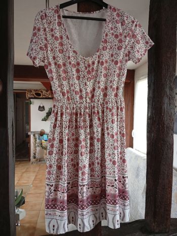 Robe manches courtes