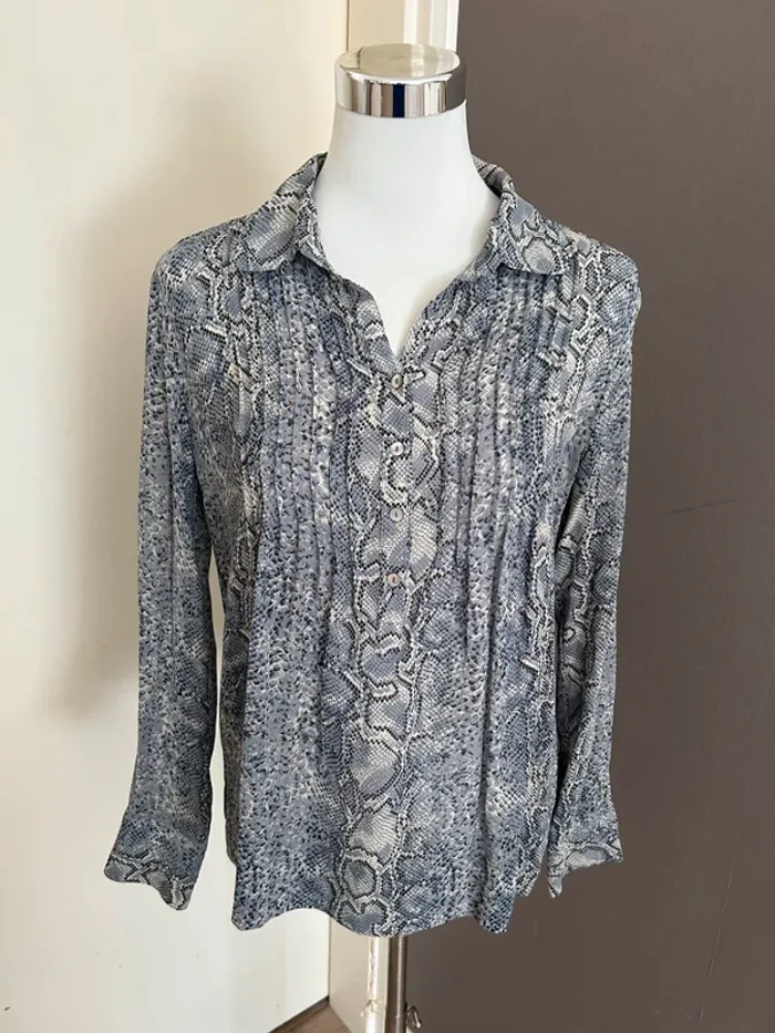 Gerard Darel, top haut blouse bleu soie , imprimé femme, taille 38 - photo numéro 2