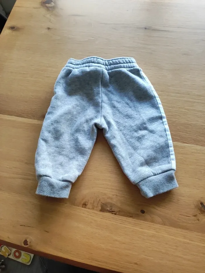 Jogging adidas gris 3-6 mois - photo numéro 2